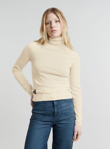 Core Slim Turtle Neck Knitted Sweater